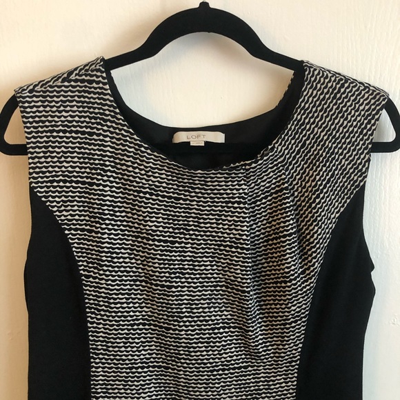 Ann Taylor LOFT gorgeous soft dress - Picture 1 of 9